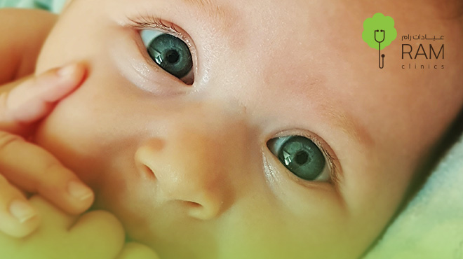 متى-يثبت-لون-عيون-الطفل متى-يثبت-لون-عيون-الطفل